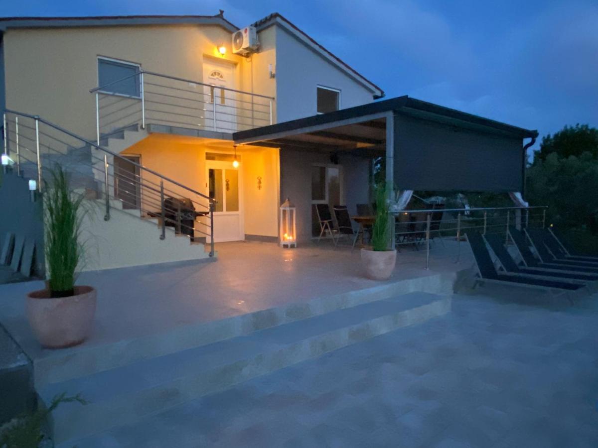 Naturia Holiday House Medulin Exterior foto