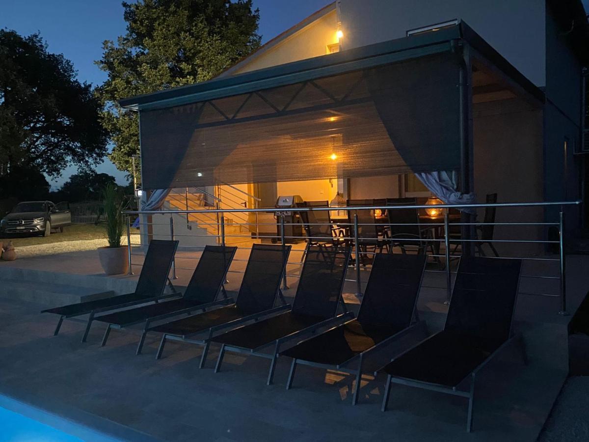 Naturia Holiday House Medulin Exterior foto