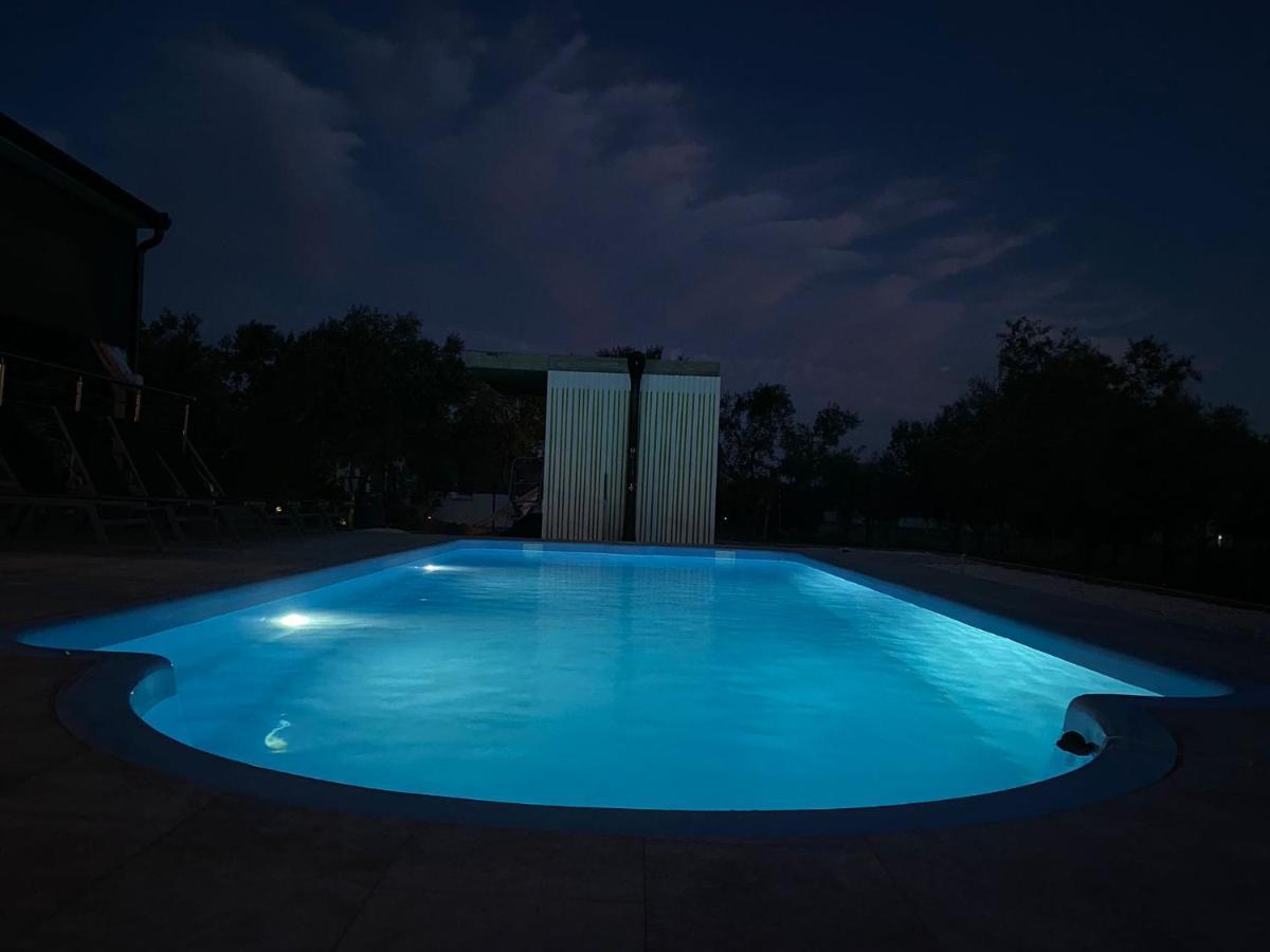 Naturia Holiday House Medulin Exterior foto